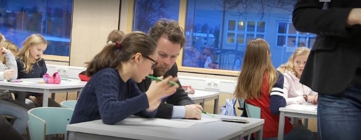 Kunnskapsministeren på besøk.jpg Kunnskapsministeren på besøk.jpg